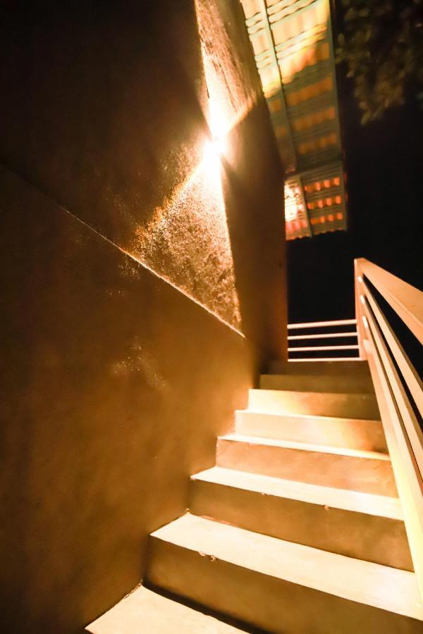 Stairway Way To Heaven Leilighet Ambalangoda  Eksteriør bilde